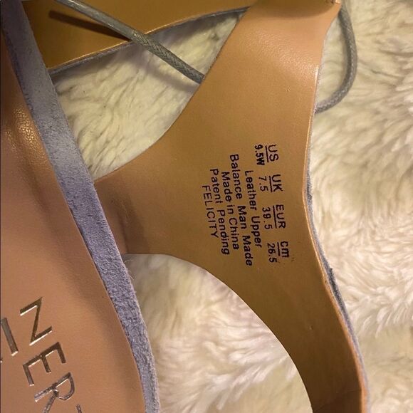 šNaturalizerāFelicityāleatherĀ BlockāheelsāSandalsāsizeā9.5 - Picture 8 of 8